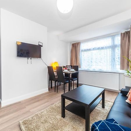 Autonomous 2 Bdr Apartment With Garden And Parking Enfield Luaran gambar