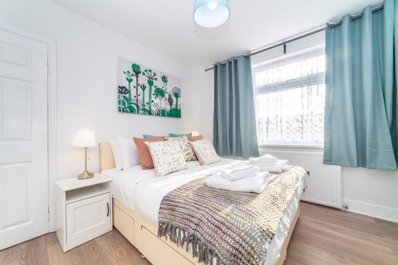 Autonomous 2 Bdr Apartment With Garden And Parking Enfield Luaran gambar