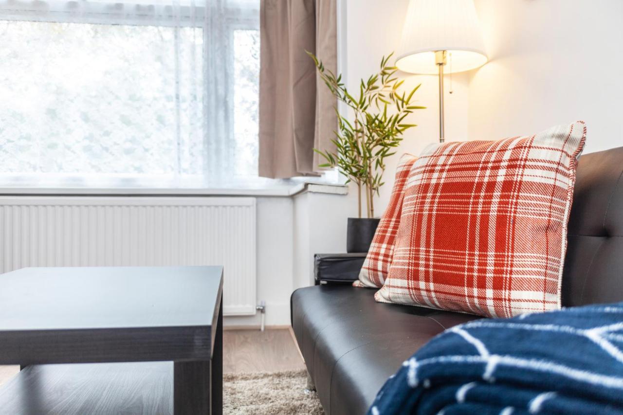 Autonomous 2 Bdr Apartment With Garden And Parking Enfield Luaran gambar